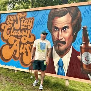 Meet your Posher, Dustin